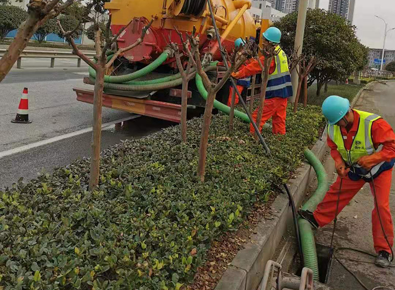 莱山市政管道清淤